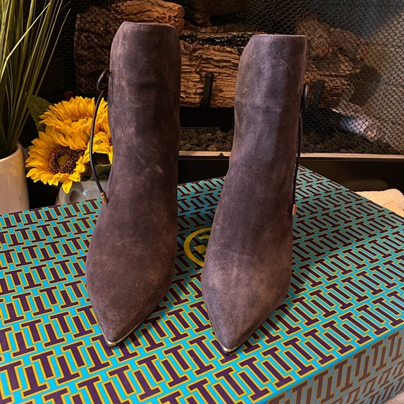 TORY BURCH LILA BOOTIES - Picture 3 of 10